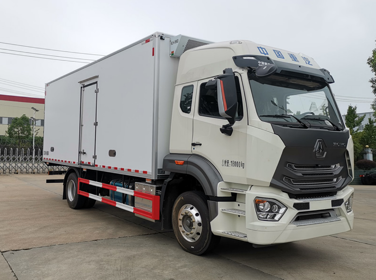 楚勝牌 CSC5180XLCZ6 型冷藏車(chē)